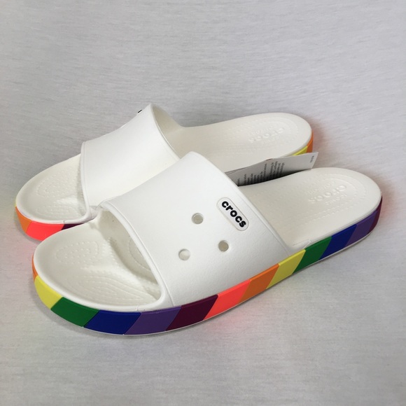 crocs rainbow block slide